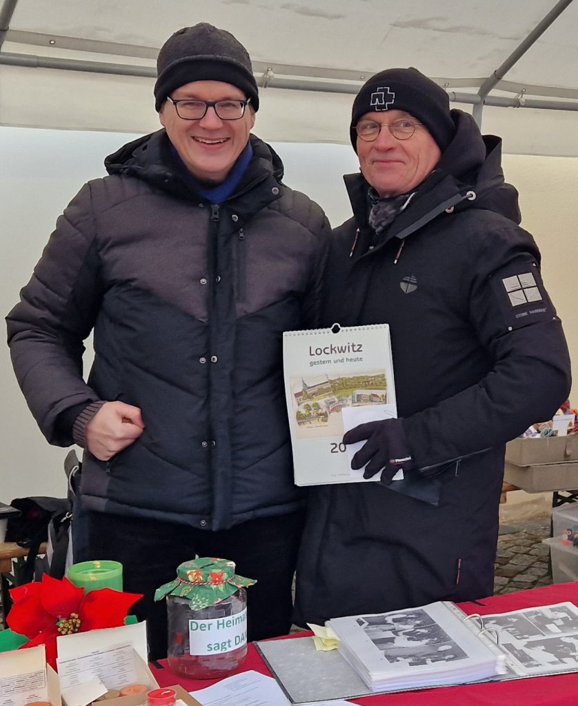 Matthias Daberstiel und Peter Großer auf dem Lockwitzer Weihnachtsmarkt